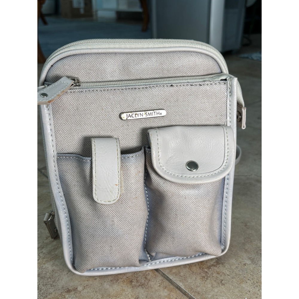 Jaclyn Smith Crossbody Organizer Bag Multi-Pocket Neutral K2656JS-HT-1 NWT
